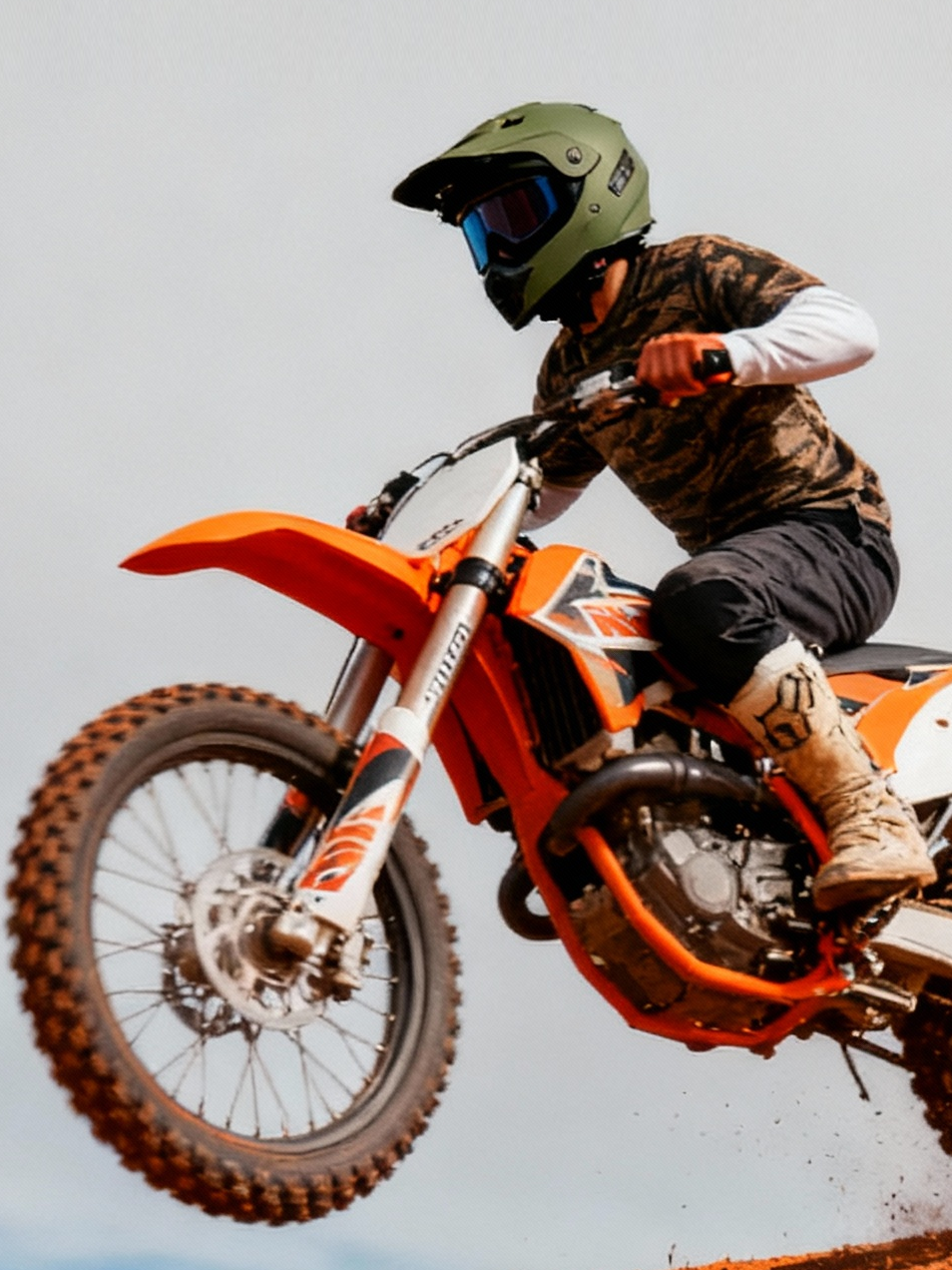 03｜ON THE ROAD WITH APVR